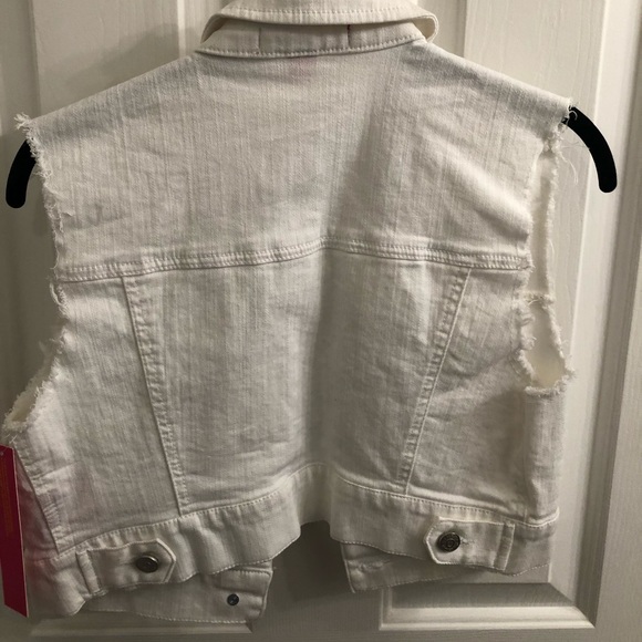 Size small white jean vest - Picture 2 of 2